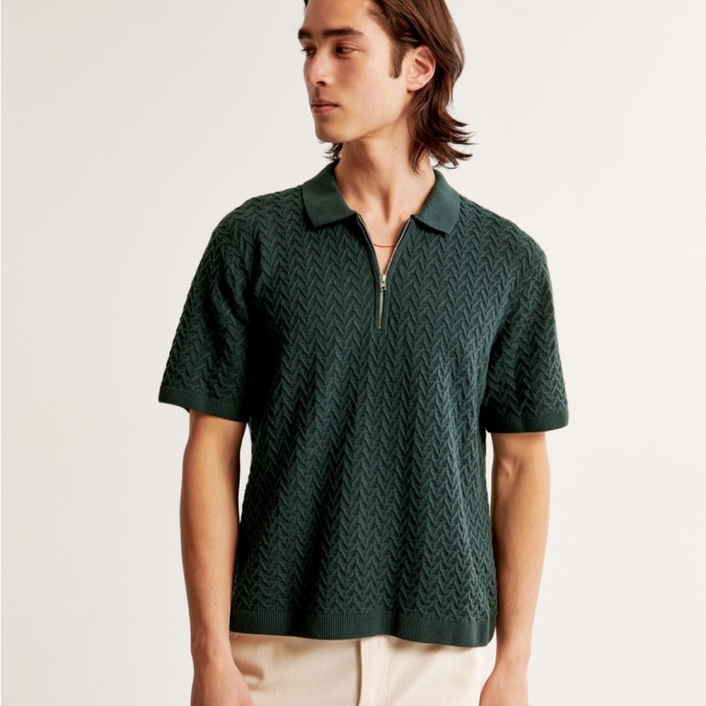 Abercrombie & Fitchs men’s half zip polo sweater